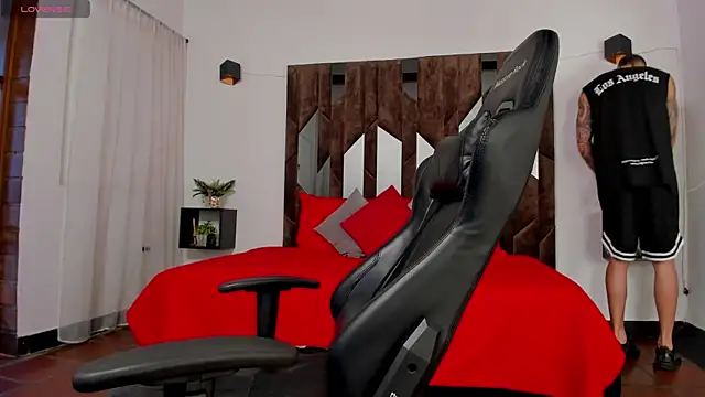 J king   online show from 04-22-26, 08:10