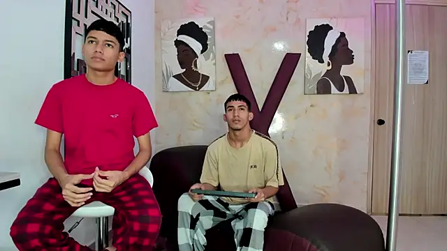 HORNY PRETTY online show from 04-01-26, 07:11