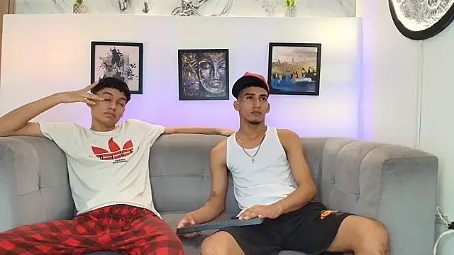 HORNY PRETTY online show from 04-17-26, 07:17