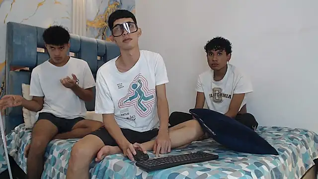 SWEET RABBIT1 online show from 01-07-26, 07:38