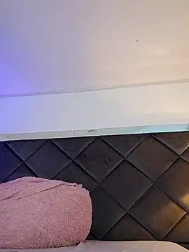 LunaaCurly online show from 03-30-26, 07:37