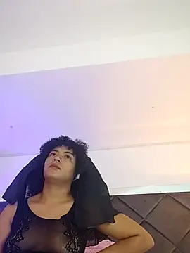 LunaaCurly online show from 04-08-26, 07:36