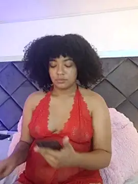 LunaaCurly online show from 04-10-26, 07:40