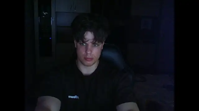 GymGuy0505 online show from 04-26-26, 09:23