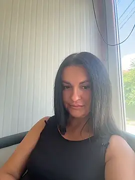 Snapshot of MeganBlueq chatting on 07-15-26, 09:03 MeganBlueq online show from 07-15-26, 09:03