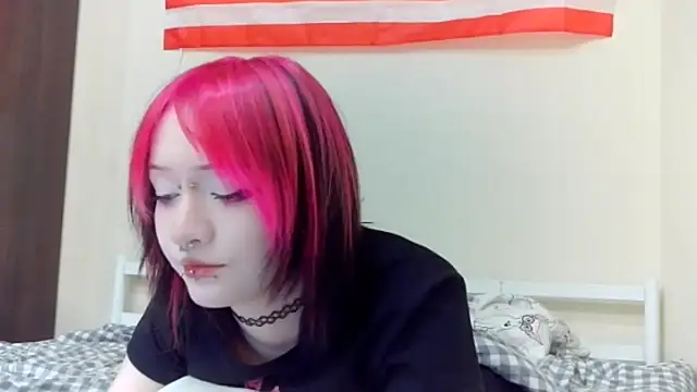 Shine Luna online show from 02-13-26, 08:27