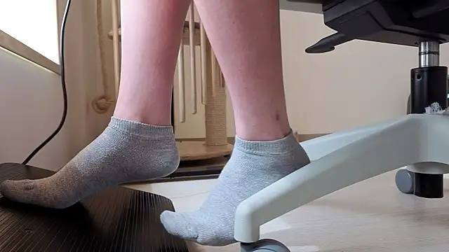 Feetbeth online show from 02-18-26, 07:21