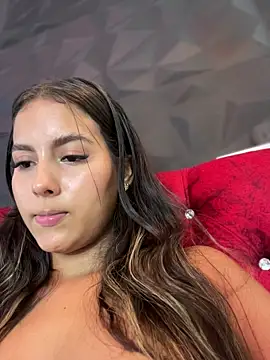 Valeria-escobar online show from 04-19-26, 06:10