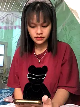 Pege-nii online show from 12-17-25, 05:57