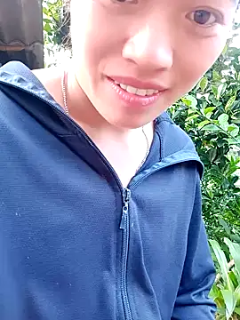 little-effy online show from 04-20-26, 10:40