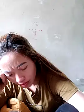 little-effy online show from 04-23-26, 05:52