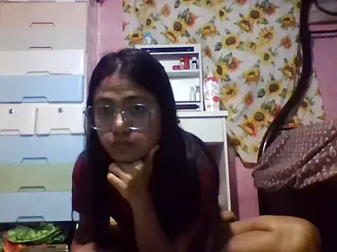 SexyApril online show from 12-22-25, 09:17