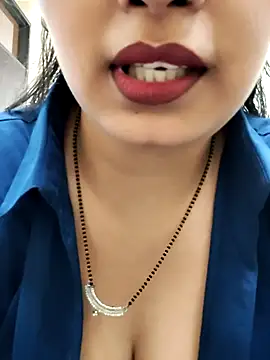 Snapshot of Delhikidevi chatting on 07-19-26, 04:38 Delhikidevi online show from 07-19-26, 04:38