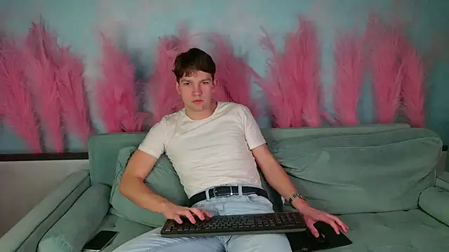 JamesRaww online show from 12-19-25, 05:58