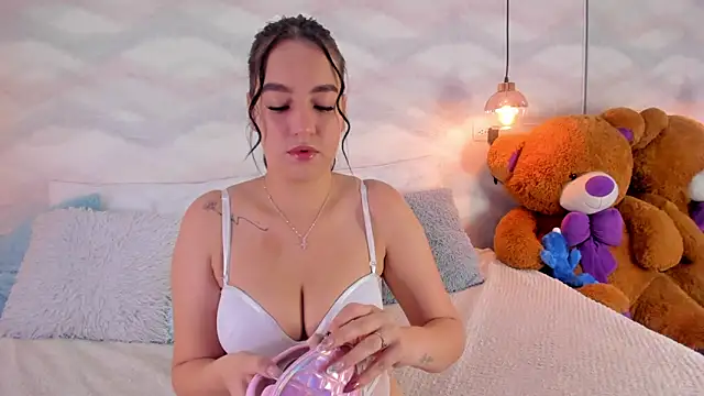 jazlin angels1 online show from 01-15-26, 05:49