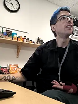 AskAveryAnything online show from 12-15-25, 10:47