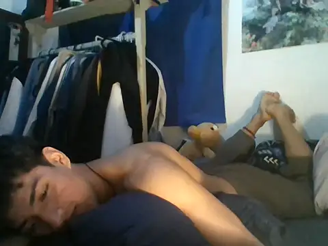 isalexhot online show from 04-28-26, 05:23