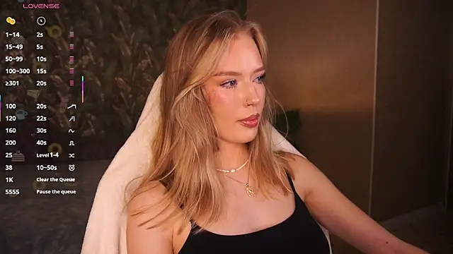 MollyyMayy online show from 06-05-26, 12:17