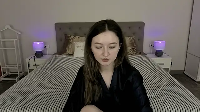 Snapshot of CyrenaLuxe chatting on 03-30-26, 07:59 CyrenaLuxe online show from 03-30-26, 07:59