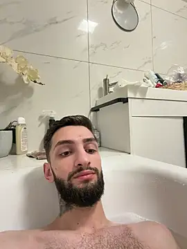 Juliann69Ramiro online show from 01-31-26, 09:35