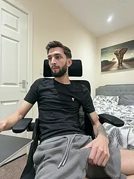 Juliann69Ramiro online show from 03-03-26, 09:21