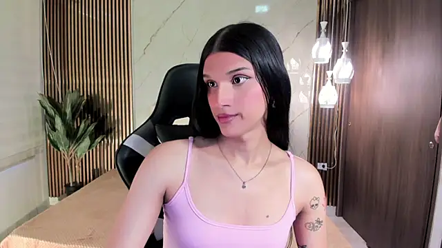 Bianca baldwin  online show from 12-14-25, 08:57