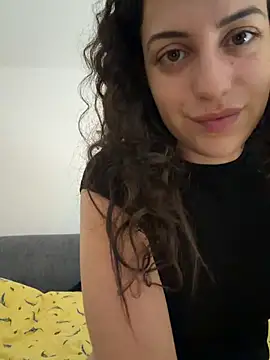 CoquineCharmeuse online show from 04-14-26, 01:17