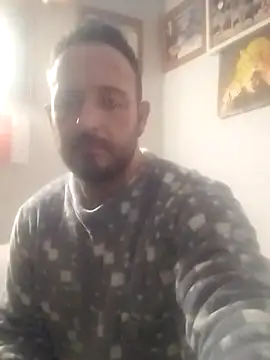 Snapshot of Tonybp84 chatting on 12-20-25, 02:29 Tonybp84 online show from 12-20-25, 02:29