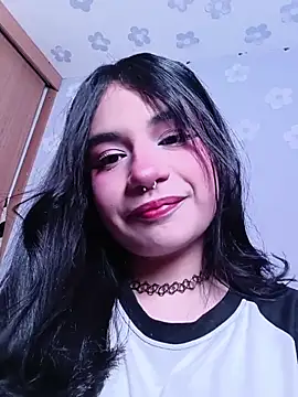 bonnieTaylor1 online show from 04-25-26, 06:16