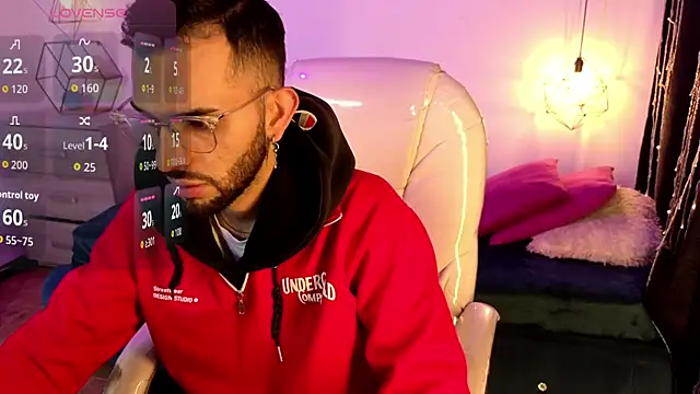 annie and ryan online show from 03-04-26, 04:40