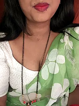 Snapshot of Rachu_love chatting on 12-18-25, 06:41 Rachu love online show from 12-18-25, 06:41