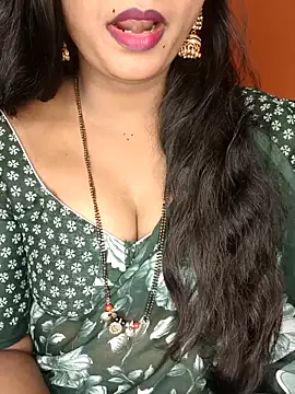 Snapshot of Rachu_love chatting on 05-11-26, 05:54 Rachu love online show from 05-11-26, 05:54