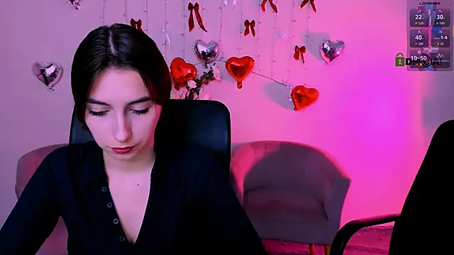 mila firee online show from 02-19-26, 10:00