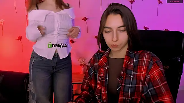 mila firee online show from 03-06-26, 10:01