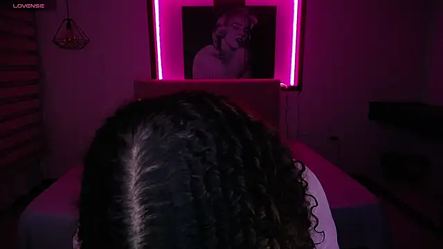 Kendall fox x online show from 12-20-25, 03:46