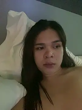 Snapshot of stripyapril chatting on 07-16-26, 03:45 stripyapril online show from 07-16-26, 03:45
