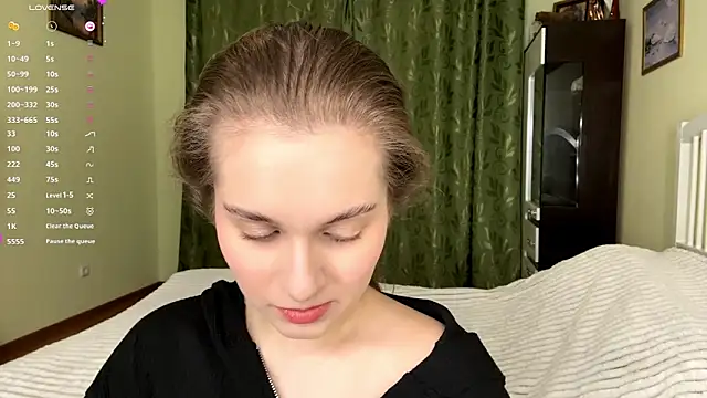 MiaBlanko online show from 12-18-25, 07:25