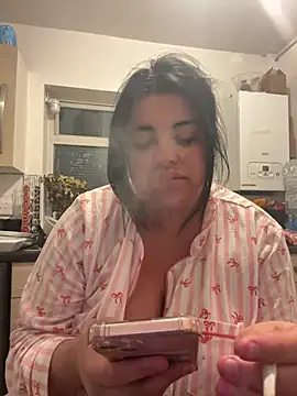 Curvybabesxxo online show from 02-16-26, 03:57