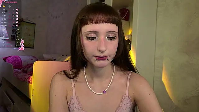 MiraJades online show from 04-12-26, 10:15