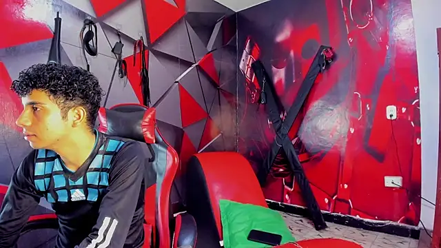 Hot Boys Without Limits online show from 01-10-26, 04:14