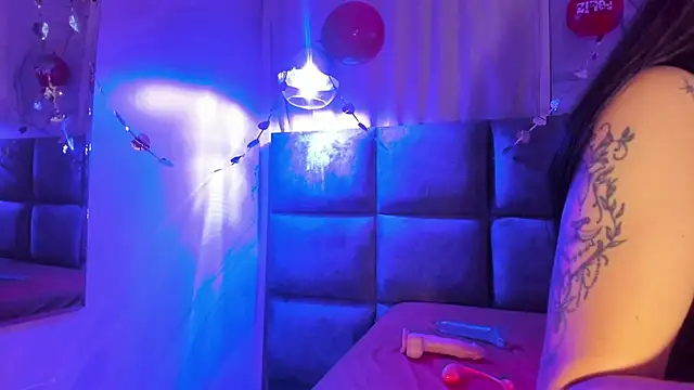 Victoria01  online show from 02-15-26, 03:14