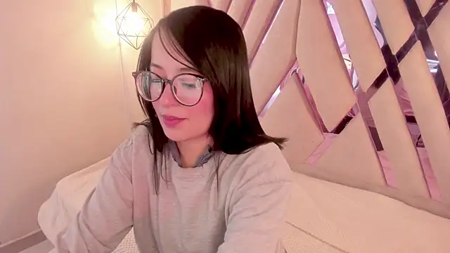 Lovely-martina online show from 02-25-26, 12:48