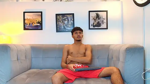 DIAMOND BLACKS online show from 02-26-26, 07:40