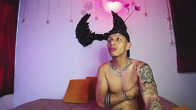 Noha and Iam online show from 03-25-26, 12:33