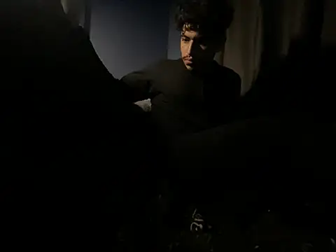 Snapshot of Playboy-Ever chatting on 03-18-26, 06:05 Playboy-Ever online show from 03-18-26, 06:05