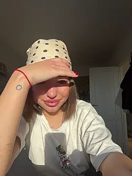 SilkyMira online show from 01-11-26, 10:42