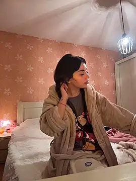 SilkyMira online show from 03-05-26, 06:26