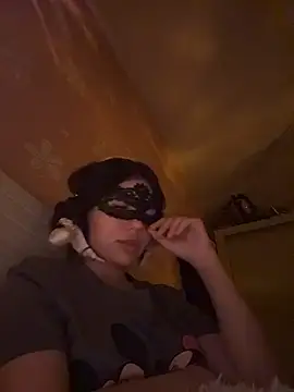 SilkyMira online show from 03-28-26, 09:14