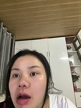 leo-kitty online show from 04-04-26, 01:19