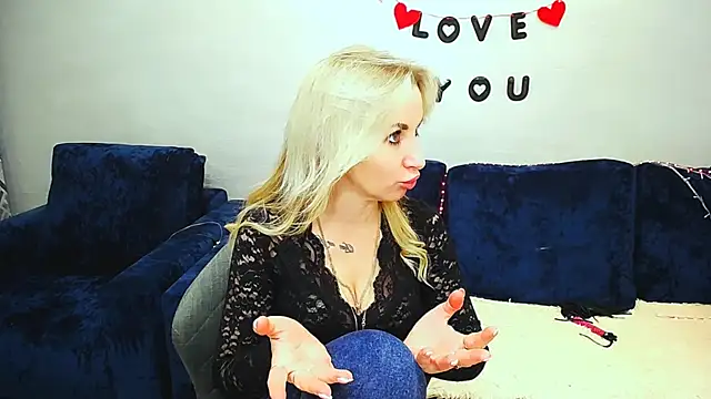 Hanna--Sweet online show from 03-22-26, 10:51